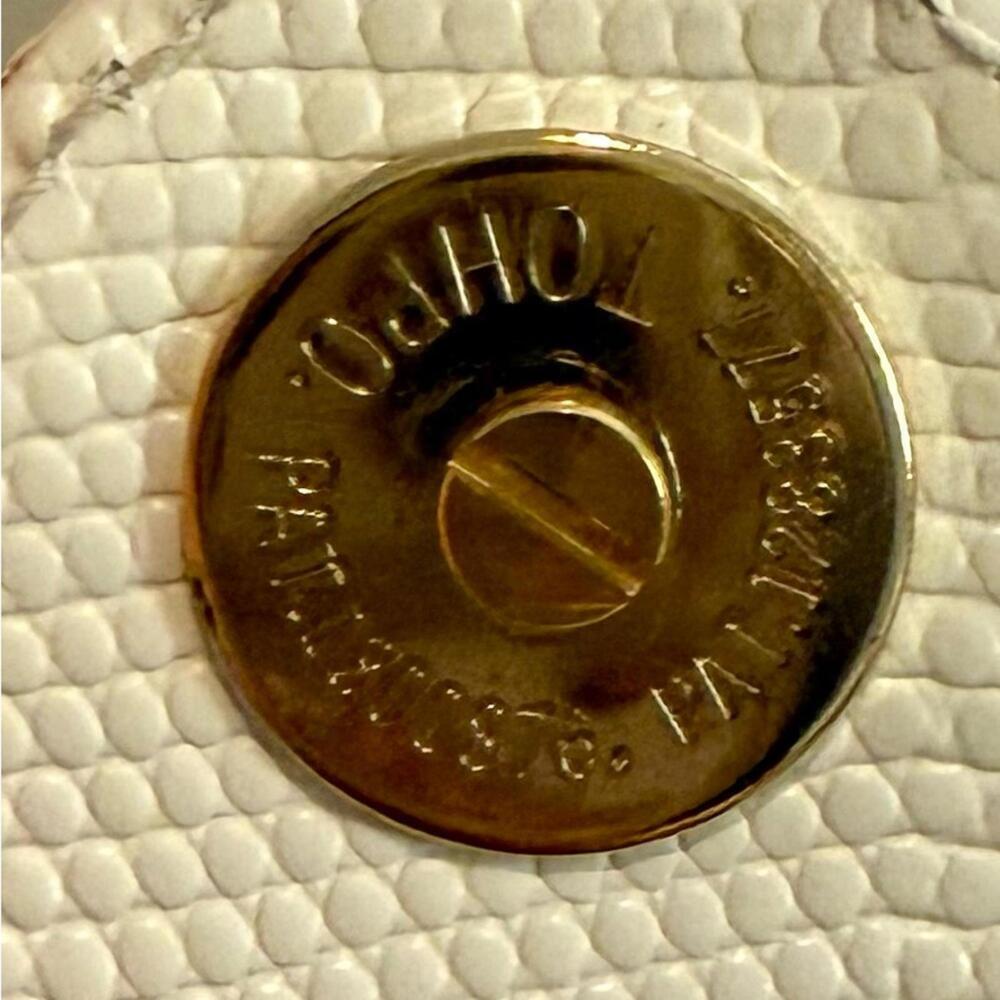 AUTHENTIC Vintage Salvatore Ferragamo White Crossbody Bag Full Inclusion-EUC - Picture 7 of 9
